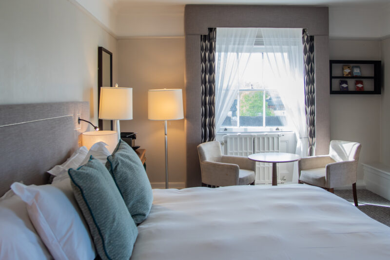 Executive bedroom The Queens Hotel