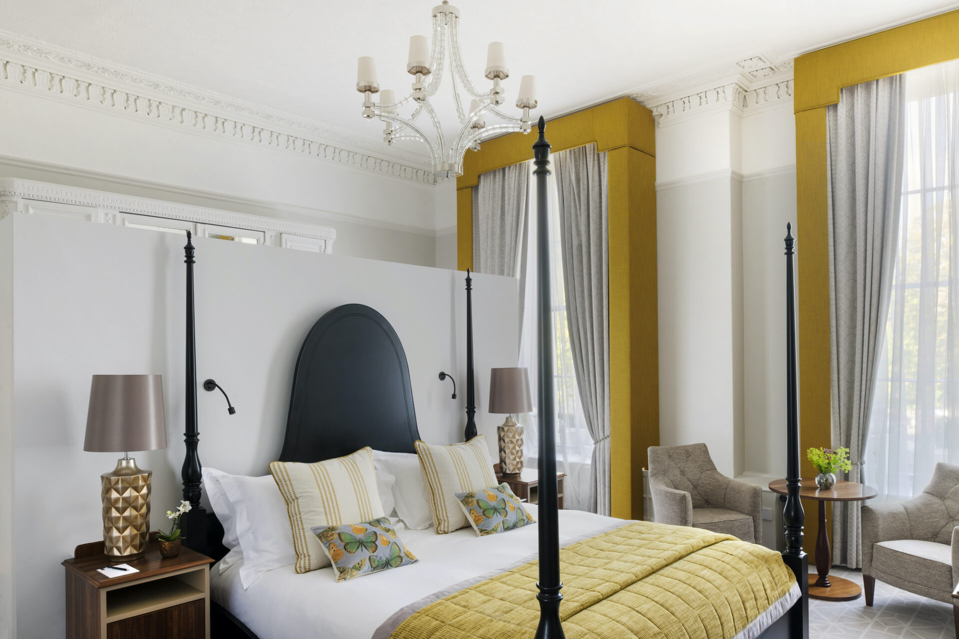 Queens Hotel Renascence Suite