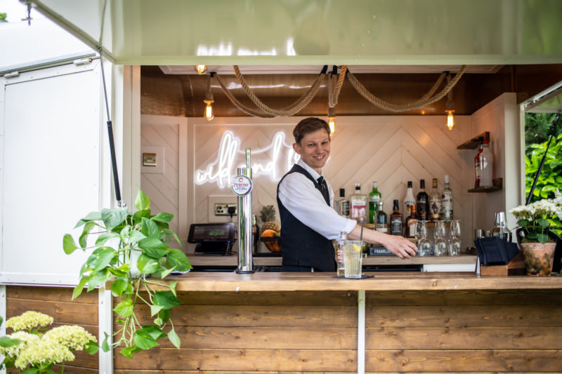 Cocktail bar horsebox summer garden