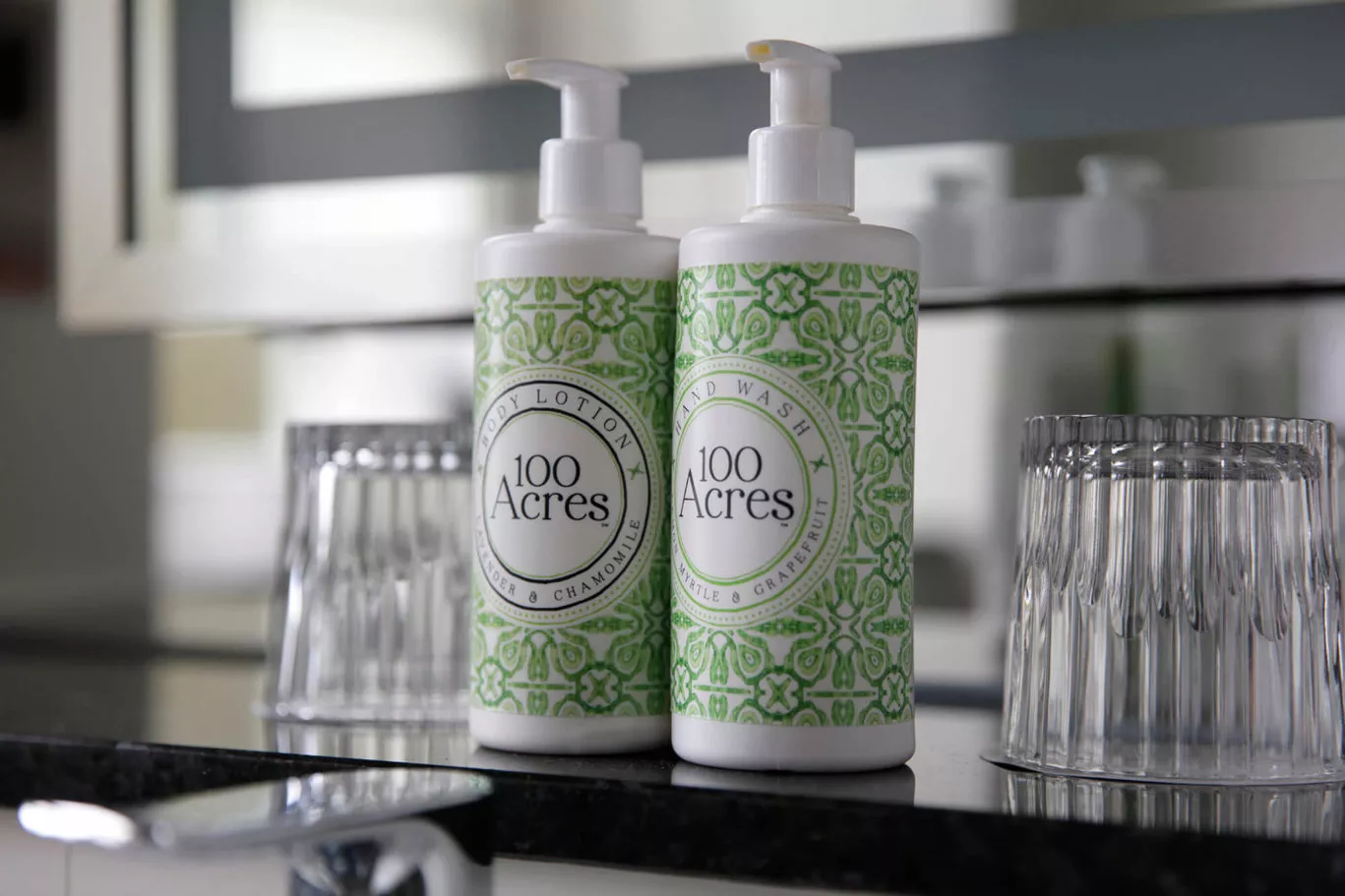 Queens Hotel 100 Acres