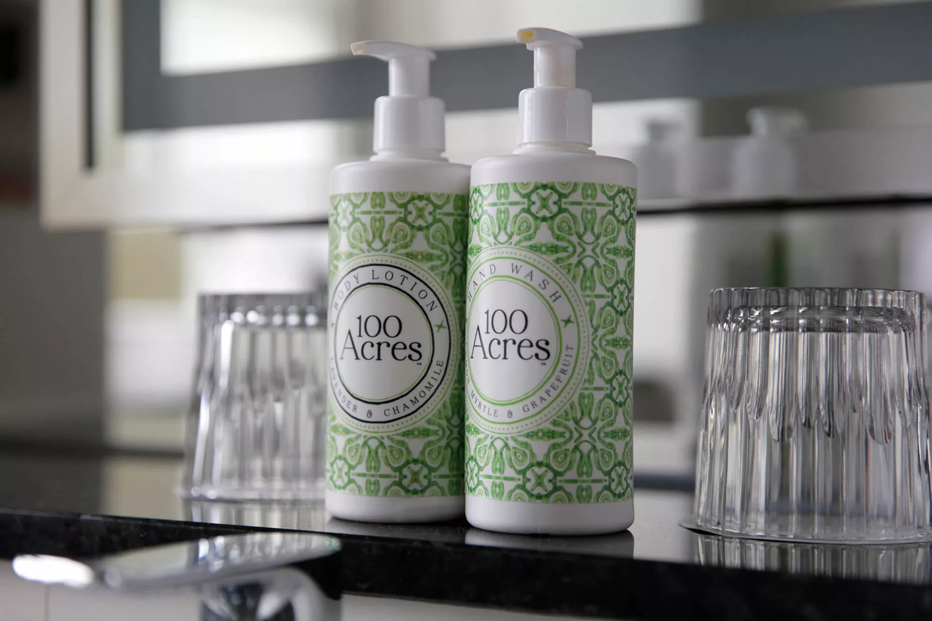 Queens Hotel 100 Acres