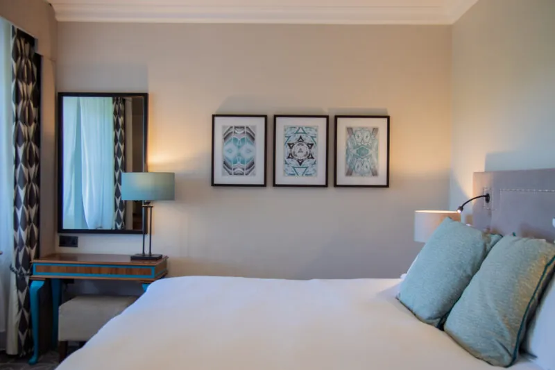 The Queens Hotel classic bedroom.