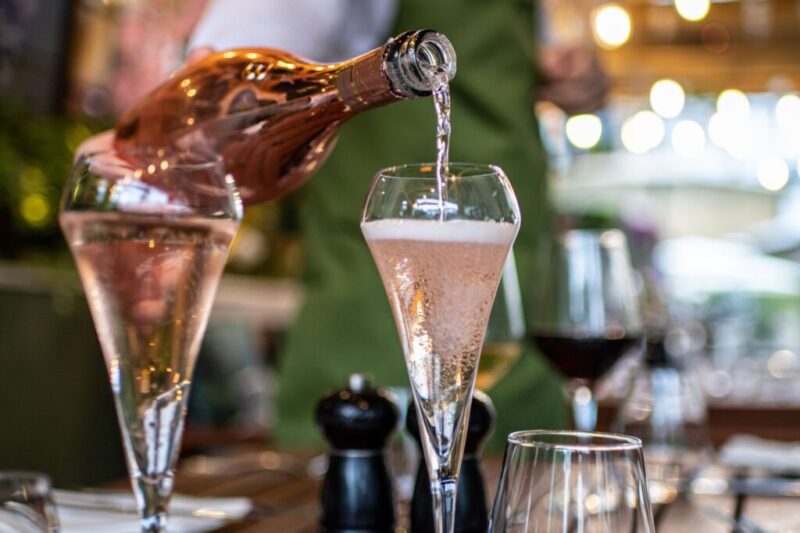 The Queens Hotel Prosecco being poured