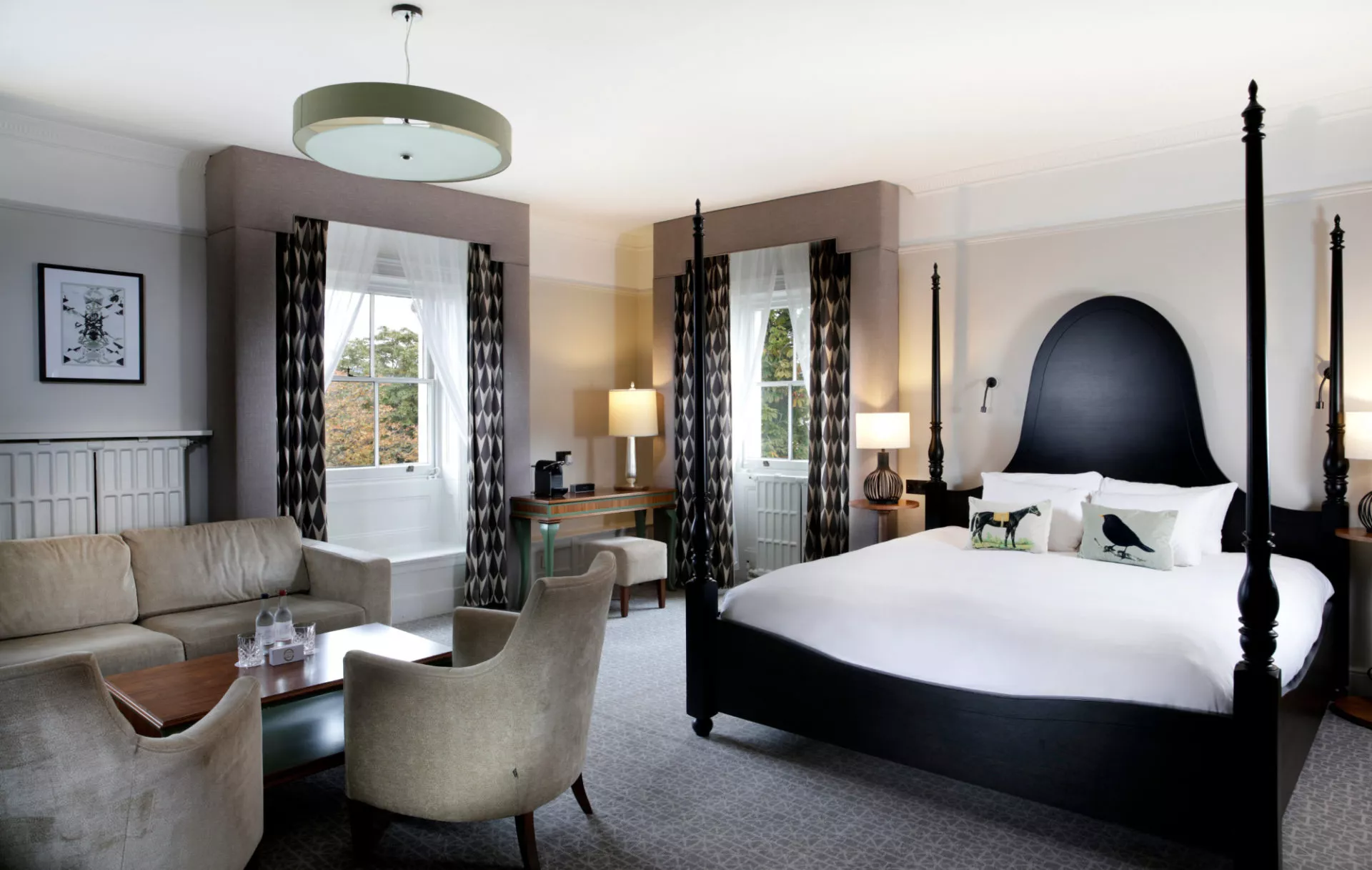 Queens Hotel Junior Suite