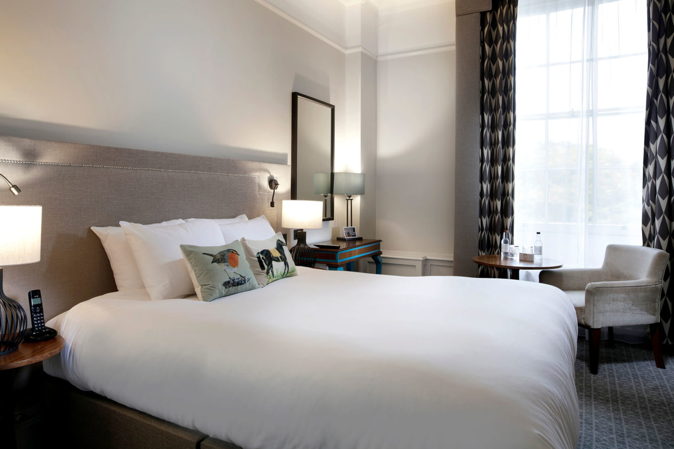 Queens Hotel Superior bedroom with a view